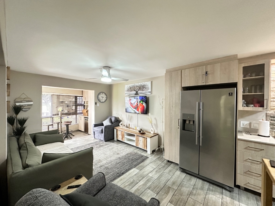 2 Bedroom Property for Sale in Hartenbos Central Western Cape